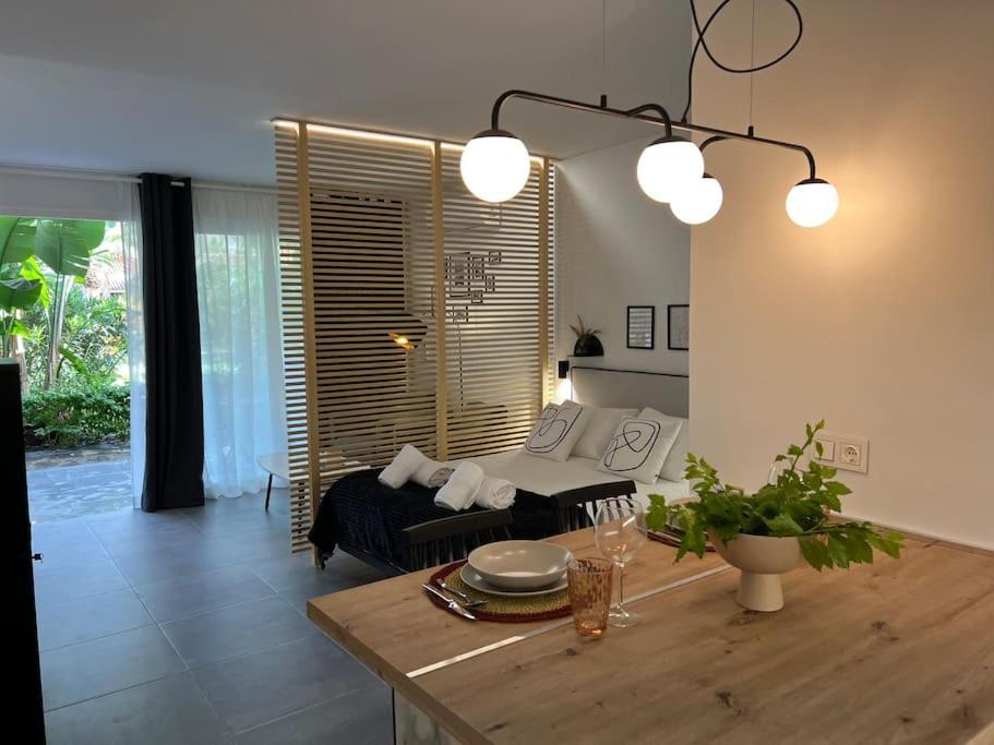 Puerto Banus Eddie Suite Marbella Exterior photo